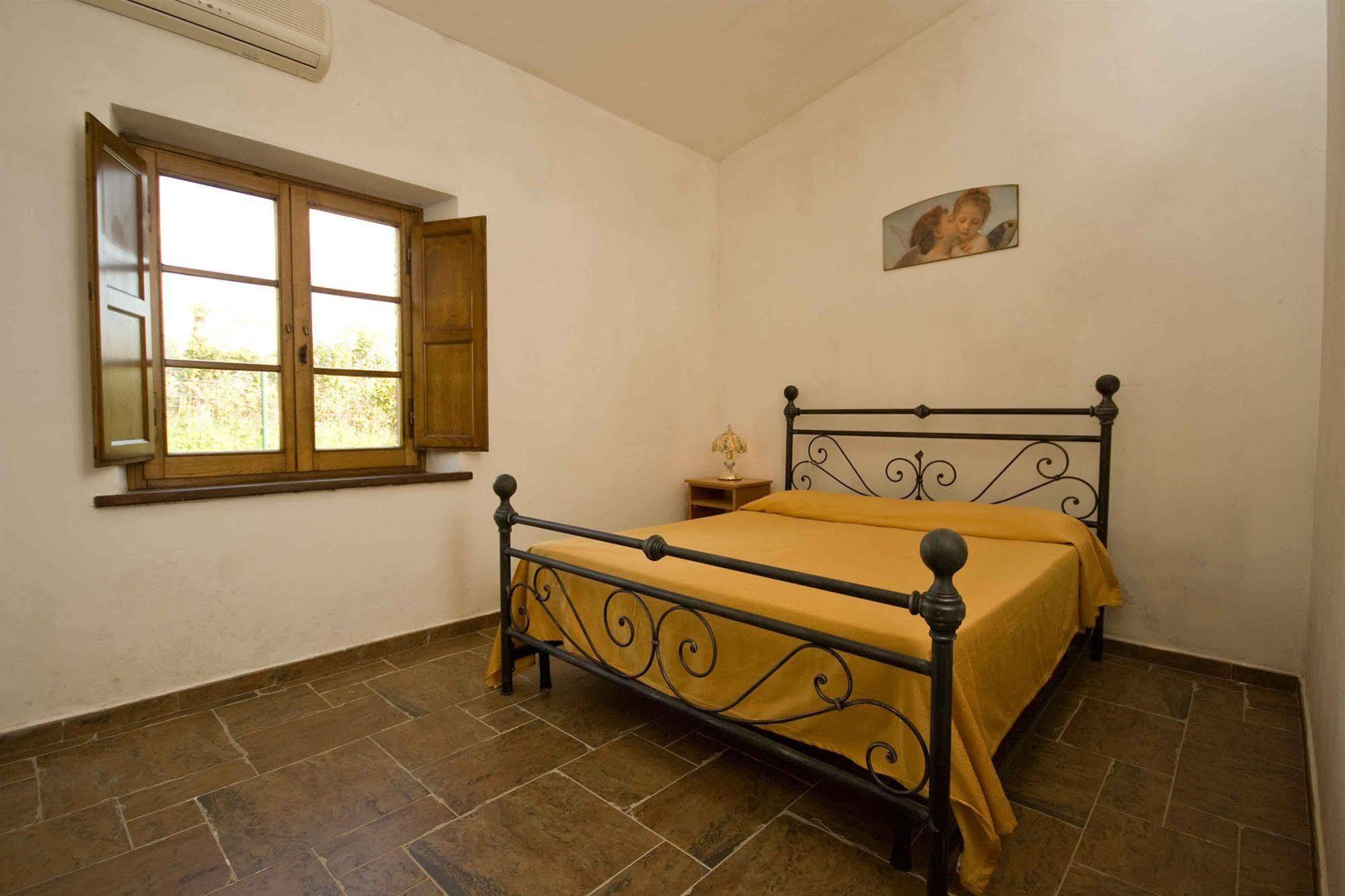 Relais Il Ciliegio Aparthotel Sorano  Esterno foto