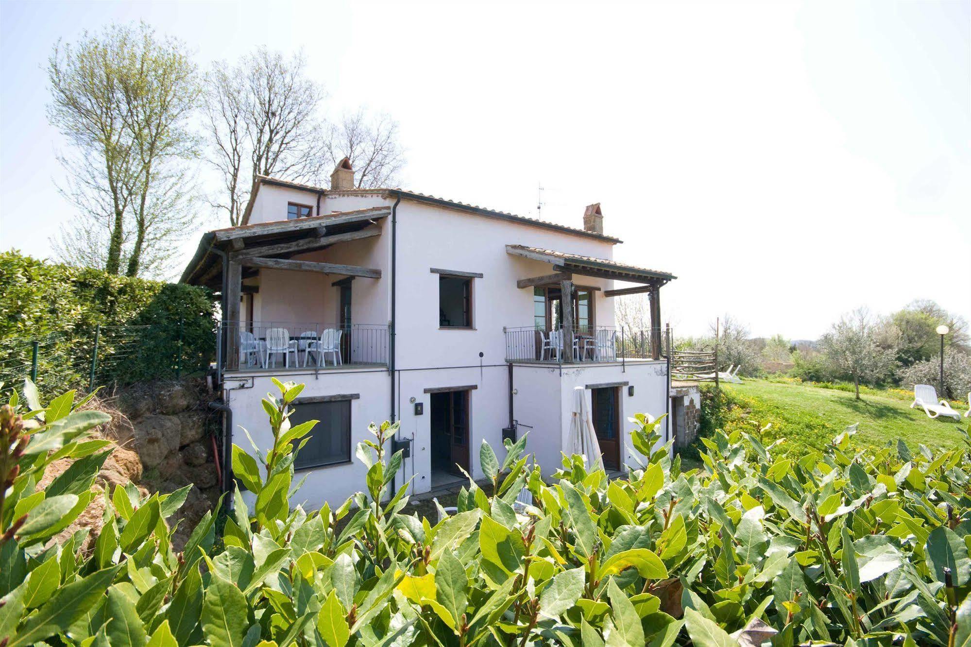 Relais Il Ciliegio Aparthotel Sorano  Esterno foto